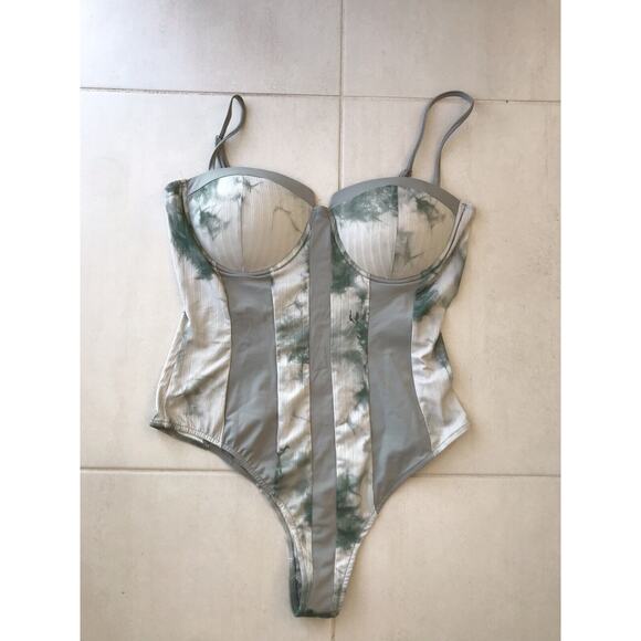Fashion Nova One Piece Swimsuit Drinks Pools Colorblock Padded - Picture 1 of 10